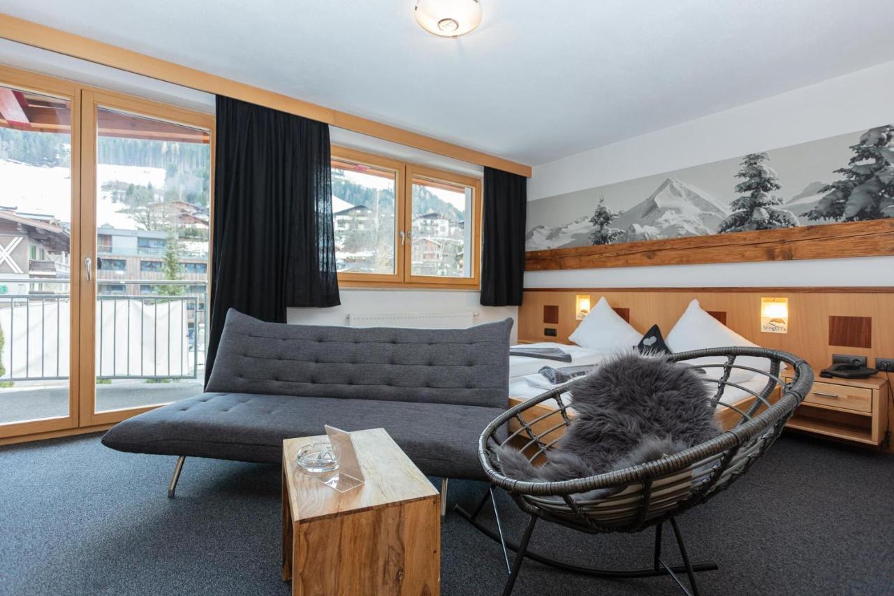 Hotel Sonnberg Saalbach-Hinterglemm Esterno foto